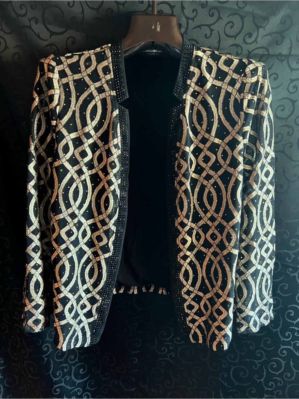 Vintage Sequinned Open-Front Black Jacket with Gold Pattern